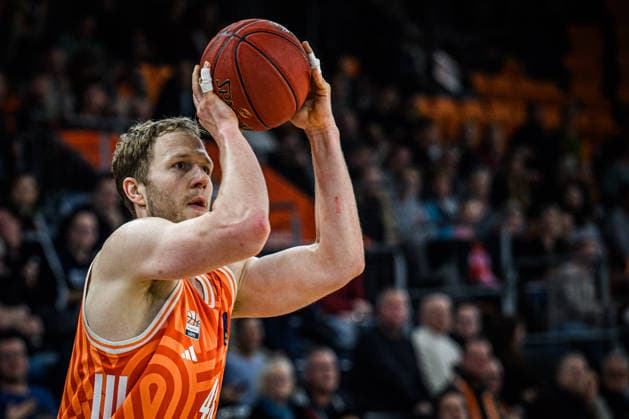 Christian Sengfelder ratiopharm ulm controls the Ball during the Basketball Eurocup match between ratiopharm ulm and Buducnost VOLI Podgorica at ratiopharm Arena on February 3, 2026 in Neu Ulm, Germany Photo by Harry Langer DeFodi Images