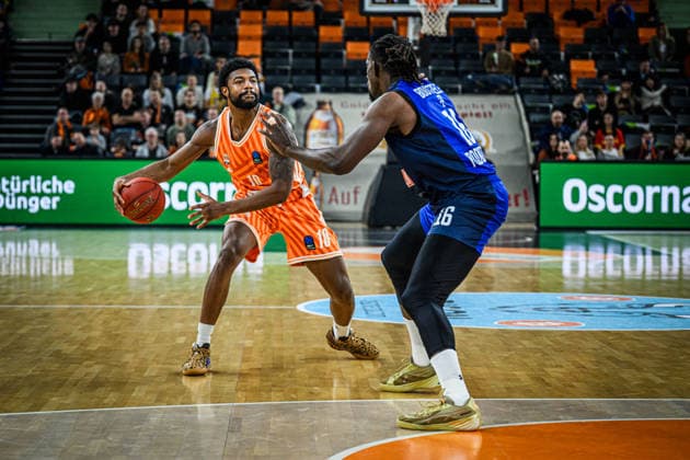 Malik Osborne ratiopharm ulm and Jerry Boutsiele Buducnost VOLI Podgorica battle for the ball during the Basketball Eurocup match between ratiopharm ulm and Buducnost VOLI Podgorica at ratiopharm Arena on February 3, 2026 in Neu Ulm, Germany Photo by Harry Langer DeFodi Images