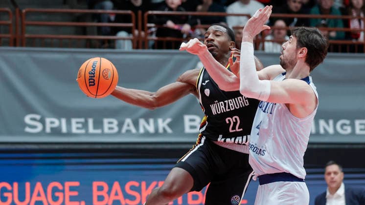 In the picture from left Johnathan Stove Wuerzburg Baskets, 22 against Ante Tomic Joventut Badalona, 44 03 02 2026, Fitness First Wuerzburg Baskets vs Joventut Badalona, Basketball Champions League, Round of 16, Group K, Matchday 3, Germany, 97072, tectake Arena Wuerzburg, Copyright: HMBxMedia xJulienxBecker
