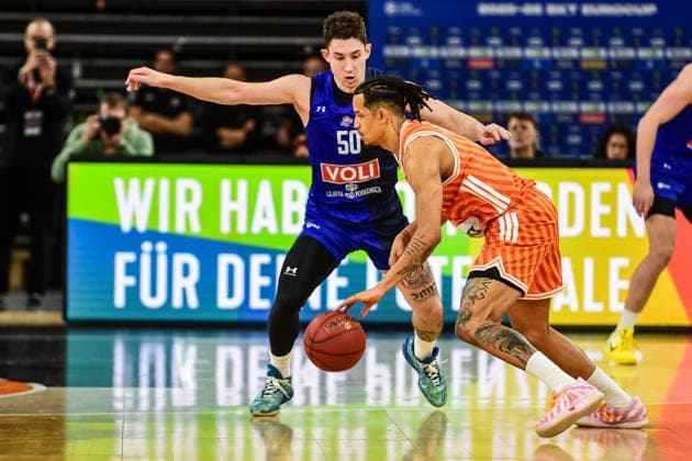 BKT Euro Cup Ratiopharm Ulm vs Buducnost VOLI Podgorica, Ratiopharm Arena Ulm 03 02 2026 Nelson Weidemann ratiopharm Ulm, 0 vs Oleksandr Kovliar Buducnost VOLI Podgorica, 50 Ulm 03 02 2026 17 Matchday BKT EuroCup, Ratiopharm Ulm vs Buducnost VOLI Podgorica, Ratiopharm Arena Ulm Copyright: xBEAUTIFULxSPORTS Märklx