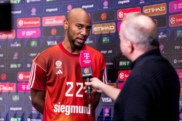 MUNICH, GERMANY - FEBRUARY 04: Isiaha Mike (FC Bayern Muenchen, 22) during pre game interviews before the Turkish Airlines EuroLeague match between FC Bayern Muenchen vs. Paris Basketball at SAP Garden on round 26 of Turkish Airlines EuroLeague on February 04, 2026 in Munich, Germany. Bavaria Germany Copyright: xSteffiexWunderlx