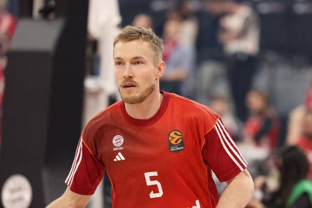 Niels Giffey FC Bayern Basketball, 05 warming up before the game, GER, FC Bayern Basketball vs Paris Basketball, Basketball, Euroleague, Matchday 26, Season 2025 2026, 03 02 2026, GER, FC Bayern Basketball vs Paris Basketball, Basketball, Euroleague, Matchday 26, Season 2025 2026, 03 02 2026 Munich Copyright: xEibner-Pressefoto JennixMaulx EP_JML