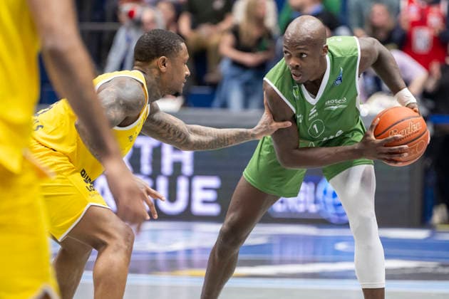 European North Basketball League, ENBL, 2025 2026 Syntainics MBC vs Hefte Helfen Bulls Kapfenberg Weissenfels, Germany 03 February 2026 In the picture from left Charles Callison Weissenfels and Andrew Jones Kapfenberg Weissenfels Stadthalle Weissenfels Sachsen Anhalt Germany