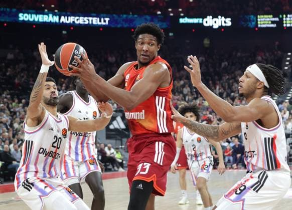 Bayerns 33 David MACCORMACK Basketball Bayern Paris Euroleague, FC Bayern Basketball Paris Basketball, round 26, season 2025 2026, on 3 02 2026 in Munich, S A P G A R D E N, Germany Source Copyright Credit Oryk HAIST xBASKETBALL-BAYERN-PARISx