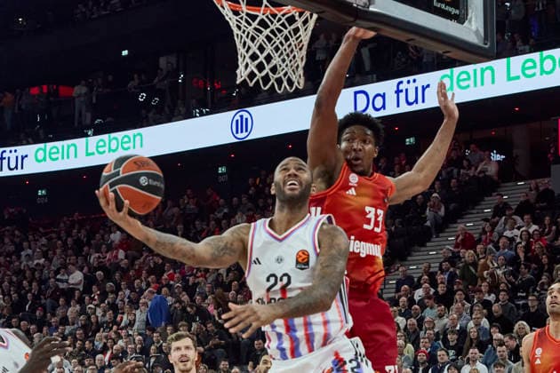 Turkish Airlines EuroLeague Basketball, FC Bayern Munich Basketball vs Paris Basketball, Munich FC Bayern Basketball, Munich FC Bayern Basketball, Paris Basketball, 2026 02 03 in Munich SAP Garden M BAYE Amath Paris Basketball Forward Nr22 PBB22 , MCCORMACK David FC Bayern Munich Basketball Center Nr 33 BAY33 sportworld München SAP Garden Bayern Deutschland