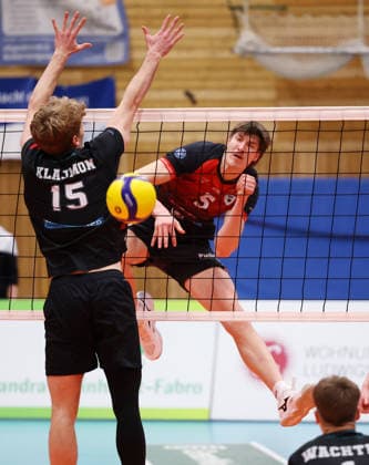 03 02 2026, Germany, Ludwigsburg, Volleyball Barock Volleys MTV Ludwigsburg vs Haching Munich, Jan Huber LB, right