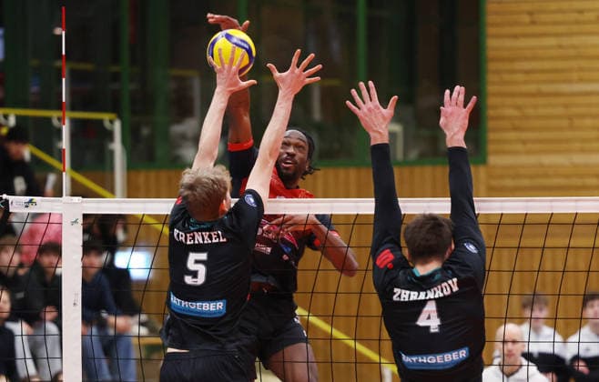 03.02.2026, Deutschland, Ludwigsburg, Volleyball Barock Volleys MTV Ludwigsburg vs. Haching München, Nyherowo Omene (LB, Mitte) *** 03 02 2026, Germany, Ludwigsburg, Volleyball Barock Volleys MTV Ludwigsburg vs Haching Munich, Nyherowo Omene LB, Center