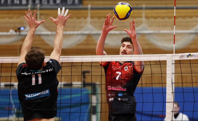 03 02 2026, Germany, Ludwigsburg, Volleyball Barock Volleys MTV Ludwigsburg vs Haching Munich, Tim Köpfli LB, right