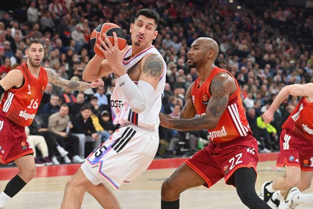Derek Willis Paris , action,duel against Isiaha MIKE FCB Basketball Euro League,season 2025 2026, FC Bayern Muenchen Paris Basketball on 03 02 2026 , S A P G A R D EN