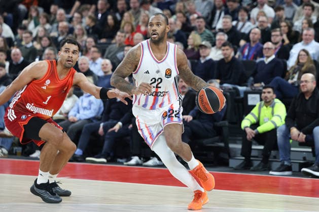 Amath MBaye Paris Basketball, 22 with Oscar da Silva FC Bayern Basketball, 01 , GER, FC Bayern Basketball vs Paris Basketball, Basketball, Euroleague, Matchday 26, Season 2025 2026, 03 02 2026, GER, FC Bayern Basketball vs Paris Basketball, Basketball, Euroleague, Matchday 26, Season 2025 2026, 03 02 2026 Munich Copyright: xEibner-Pressefoto JennixMaulx EP_JML