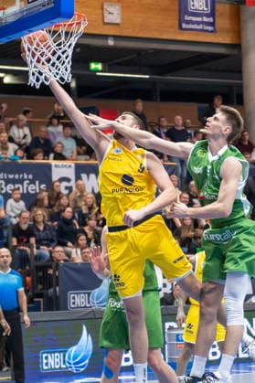 European North Basketball League, ENBL, 2025 2026 Syntainics MBC vs Hefte Helfen Bulls Kapfenberg Weissenfels, Germany 03 February 2026 In the picture from left Kresimir Nikic Weissenfels and Daniel Grgic Kapfenberg Weissenfels Stadthalle Weissenfels Sachsen Anhalt Germany