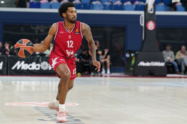 EA7 Emporio Armani Milano vs. Kosner Baskonia Vitoria-Gasteiz, pictured is Armoni Brooks (EA7 Emporio Armani Milano)  Copyright: xSimonexLucarellix xipa-agency.netx xSimonexLucarellix IPA_Agency_IPA70929725