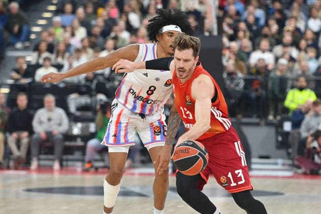 Andreas OBST FCB , action,duel against Jared Rhoden Paris Basketball Euro League,season 2025 2026, FC Bayern Muenchen Paris Basketball on 03 02 2026 , S A P G A R D EN