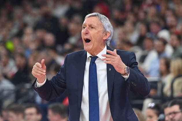 Coach Svetislav PESIC FCB , gestures,gives instructions, single image,cropped single motif,half figure,half figure Basketball Euro League,season 2025 2026, FC Bayern Muenchen Paris Basketball on 03 02 2026 , S A P G A R D EN
