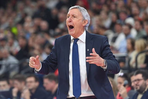 Coach Svetislav PESIC FCB , gestures,gives instructions, single image,cropped single motif,half figure,half figure Basketball Euro League,season 2025 2026, FC Bayern Muenchen Paris Basketball on 03 02 2026 , S A P G A R D EN