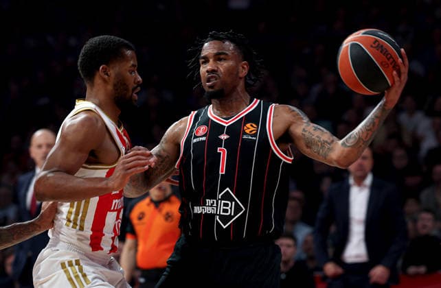 Crvena Zvezda v Hapoel, Euroleague basketball, season 2025 2026, round 26 Belgrade, Serbia. 3rd Feb, 2026. Hapoel s Chris Jones during Euroleague basketball match between Crvena Zvezda (Red Star) and Hapoel Tel Aviv on January 3. 2026. in Belgrade, Serbia. Belgrade Serbia Copyright: xPedjaxMilosavljevic STARSPORTx