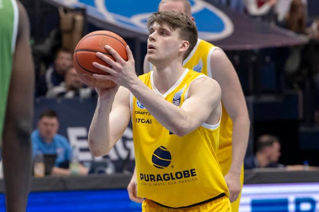 European North Basketball League, ENBL, 2025 2026 Syntainics MBC vs Hefte Helfen Bulls Kapfenberg Weissenfels, Germany 03 February 2026 In the picture Perttu Blomgren Weissenfels Weissenfels Stadthalle Weissenfels Sachsen Anhalt Germany