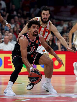 Crvena Zvezda v Hapoel, Euroleague basketball, season 2025 2026, round 26 Belgrade, Serbia. 3rd Feb, 2026. Hapoel s Collin Malcolm and Crvena Zvezda s Nikola Kalinic during Euroleague basketball match between Crvena Zvezda (Red Star) and Hapoel Tel Aviv on January 3. 2026. in Belgrade, Serbia. Belgrade Serbia Copyright: xPedjaxMilosavljevic STARSPORTx