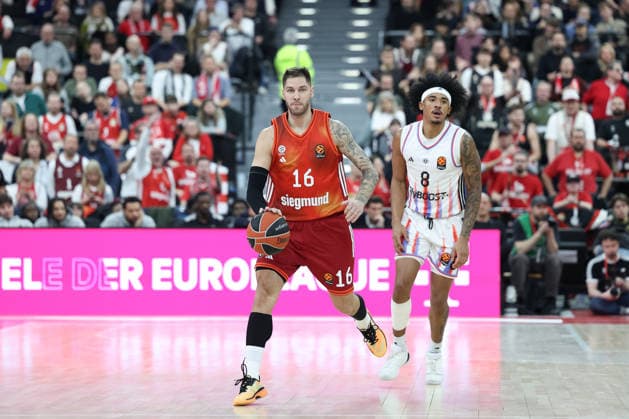 Stefan Jovic FC Bayern Basketball, 16 with Jared Rhoden Paris Basketball, 08 , GER, FC Bayern Basketball vs Paris Basketball, Basketball, Euroleague, Matchday 26, Season 2025 2026, 03 02 2026, GER, FC Bayern Basketball vs Paris Basketball, Basketball, Euroleague, Matchday 26, Season 2025 2026, 03 02 2026 Munich Copyright: xEibner-Pressefoto JennixMaulx EP_JML