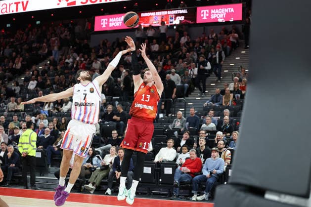 Andreas Obst FC Bayern Basketball, 13 with Sebastian Herrera Paris Basketball, 07 , GER, FC Bayern Basketball vs Paris Basketball, Basketball, Euroleague, Matchday 26, Season 2025 2026, 03 02 2026, GER, FC Bayern Basketball vs Paris Basketball, Basketball, Euroleague, Matchday 26, Season 2025 2026, 03 02 2026 Munich Copyright: xEibner-Pressefoto JennixMaulx EP_JML