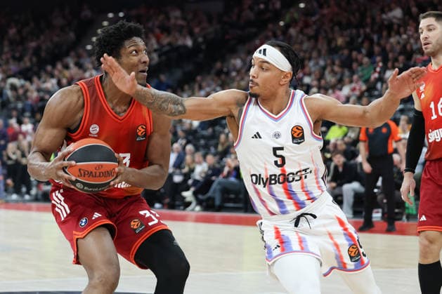 David McCormack FC Bayern Basketball, 33 with Justin Robinson Paris Basketball, 05 , GER, FC Bayern Basketball vs Paris Basketball, Basketball, Euroleague, Matchday 26, Season 2025 2026, 03 02 2026, GER, FC Bayern Basketball vs Paris Basketball, Basketball, Euroleague, Matchday 26, Season 2025 2026, 03 02 2026 Munich Copyright: xEibner-Pressefoto JennixMaulx EP_JML