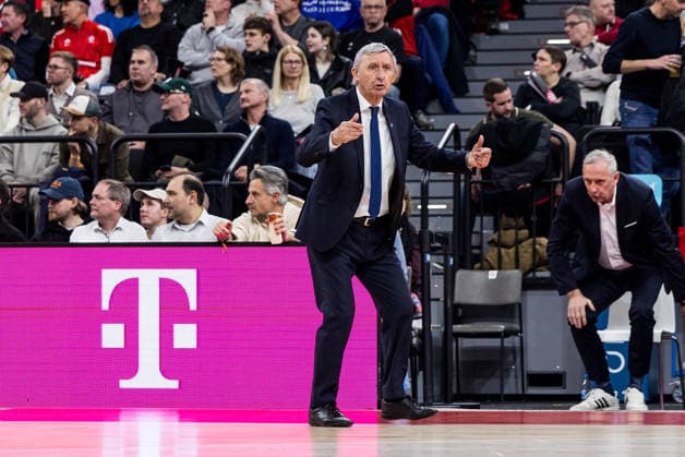 MUNICH, GERMANY - FEBRUARY 04: Svetislav Pesic (Headcoach FC Bayern Muenchen) during the Turkish Airlines EuroLeague match between FC Bayern Muenchen vs. Paris Basketball at SAP Garden on round 26 of Turkish Airlines EuroLeague on February 04, 2026 in Munich, Germany. Bavaria Germany Copyright: xSteffiexWunderlx