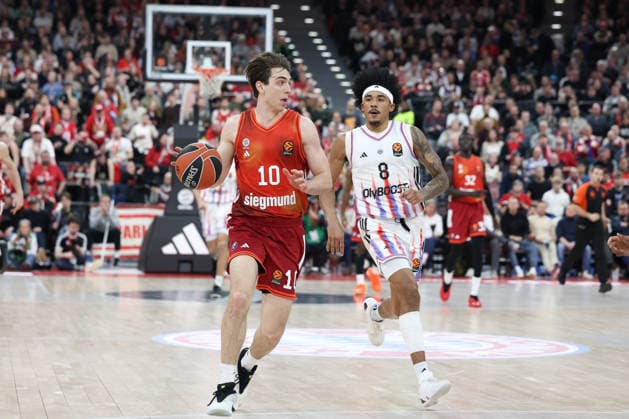 Justinian Jessup FC Bayern Basketball, 10 with Jared Rhoden Paris Basketball, 08 , GER, FC Bayern Basketball vs Paris Basketball, Basketball, Euroleague, Matchday 26, Season 2025 2026, 03 02 2026, GER, FC Bayern Basketball vs Paris Basketball, Basketball, Euroleague, Matchday 26, Season 2025 2026, 03 02 2026 Munich Copyright: xEibner-Pressefoto JennixMaulx EP_JML