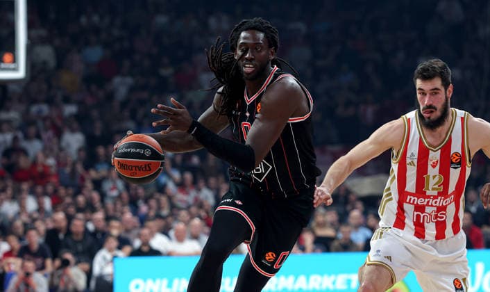 Crvena Zvezda v Hapoel, Euroleague basketball, season 2025 2026, round 26 Belgrade, Serbia. 3rd Feb, 2026. Hapoel s Johnathan Motley and Crvena Zvezda s Nikola Kalinic during Euroleague basketball match between Crvena Zvezda (Red Star) and Hapoel Tel Aviv on January 3. 2026. in Belgrade, Serbia. Belgrade Serbia Copyright: xPedjaxMilosavljevic STARSPORTx