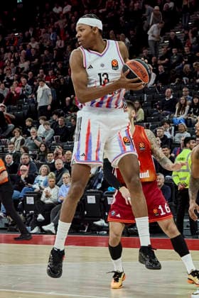 Turkish Airlines EuroLeague Basketball, FC Bayern Munich Basketball vs Paris Basketball, Munich FC Bayern Basketball, Munich FC Bayern Basketball, Paris Basketball, 2026 02 03 in Munich SAP Garden DOKOSSI Allan Paris Basketball Center Nr13 PBB13 sportworld Munich SAP Garden Bayern Germany