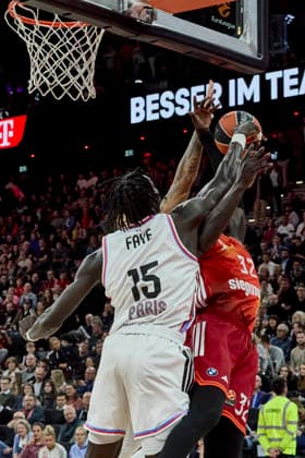 Turkish Airlines EuroLeague Basketball, FC Bayern Munich Basketball vs Paris Basketball, Munich FC Bayern Basketball, Munich FC Bayern Basketball, Paris Basketball, 2026 02 03 in Munich SAP Garden GABRIEL Wenyen FC Bayern Munich Basketball Center Nr 32 BAY32 , FAYE Mouhamed Paris Basketball Center Nr15 PBB15 sportworld Munich SAP Garden Bayern Germany