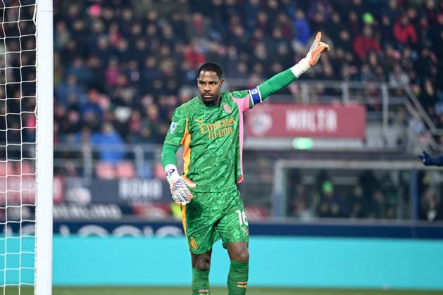 Mike Maignan (Ac Milan) during Bologna FC vs AC Milan, Italian soccer Serie A match in Bologna, Italy, February 03 2026  Copyright: xGianlucaxRicci IPAxSportx xipa-agency.netx xx IPA_70932023 IPA_Agency_IPA70932023