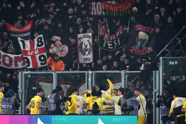 AC Milan s Adrien Rabiot celebrates after scoring the 0-3 goal for his team during the Serie A soccer match between Bologna and Milan at the Renato DallÕAra Stadium in Bologna, north Italy - Tuesday, February 3, 2026 -  Copyright: xMassimoxPaolone LaPressex