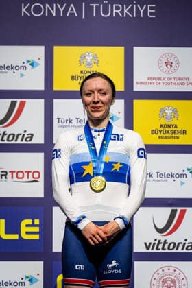 MORRIS Anna UEC Track Cycling European Championships Konya 2026 MORRIS Anna GBR Great Britain Winner First Place Award Ceremony Medal Ceremony Podium Portrait Portrait Portrait Event Event UEC Track Cycling European Championships 2026 Category Category Cycling Track Cycling European Championships Location Location Asia Türkiye Konya Discipline Omnium Points Race Category Elite Women Distance 20 km Date Date 03 02 2026 Tuesday Day 3