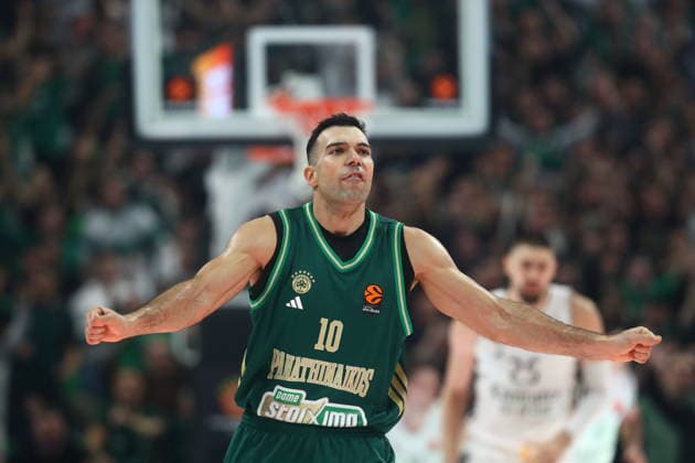 EuroLeague Basketball, Panathinaikos AKTOR Athens vs Real Madrid - Kostas Sloukas, 10 of Panathinaikos AKTOR Athens celebrate during the Euroleague regular season basketball match between Panathinaikos AKTOR Athens and Real Madrid at Telekom Center Athens on February 3, 2026 in Athens, Greece. ATHENS Greece Copyright: xOnexInchxProductionsx 6836738