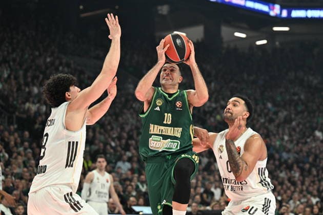 EuroLeague Basketball, Panathinaikos AKTOR Athens vs Real Madrid - Kostas Sloukas, 10 of Panathinaikos AKTOR Athens in action during the Euroleague regular season basketball match between Panathinaikos AKTOR Athens and Real Madrid at Telekom Center Athens on February 3, 2026 in Athens, Greece. ATHENS Greece Copyright: xOnexInchxProductionsx 6836769