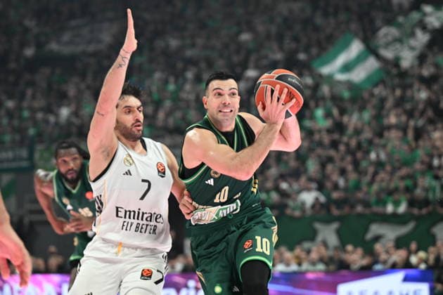 EuroLeague Basketball, Panathinaikos AKTOR Athens vs Real Madrid - Kostas Sloukas, 10 of Panathinaikos AKTOR Athens in action during the Euroleague regular season basketball match between Panathinaikos AKTOR Athens and Real Madrid at Telekom Center Athens on February 3, 2026 in Athens, Greece. ATHENS Greece Copyright: xOnexInchxProductionsx 6836785