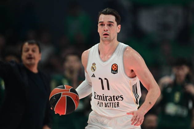 EuroLeague Basketball, Panathinaikos AKTOR Athens vs Real Madrid - Mario Hezonja, 11 of Real Madrid in action during the Euroleague regular season basketball match between Panathinaikos AKTOR Athens and Real Madrid at Telekom Center Athens on February 3, 2026 in Athens, Greece. ATHENS Greece Copyright: xOnexInchxProductionsx 6836639