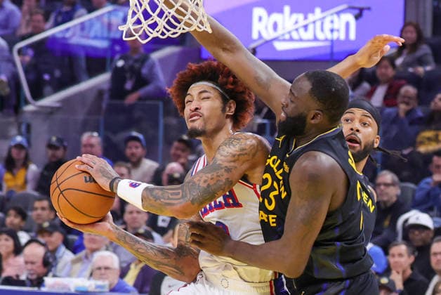 (260204) -- SAN FRANCISCO, Feb. 4, 2026 -- Kelly Oubre Jr. (L) of Philadelphia 76ers competes during the 2025-2026 NBA, Basketball Herren, USA regular season basketball game between Golden State Warriors and Philadelphia 76ers in San Francisco, the United States, Feb. 3, 2026. (Photo by Xinhua) (SP)U.S.-SAN FRANCISCO-BASKETBALL-NBA-WARRIORS VS 76ERS ArthurxDong 