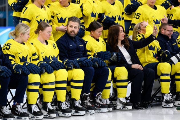 260204 Head coach Ulf Lundberg of Sweden at a Ice hockey, Eishockey practice session during day -2 of the 2026 Winter Olympics on February 4, 2026 in Milan. Photo: Carl Sandin BILDBYRAN kod CS CS0847 ishockey ice hockey Olympic Games, Olympische Spiele, Olympia, OS olympics winter olympics os ol olympiska spel vinter-os olympiske leker milano cortina 2026 milan cortina 2026 milano cortina 2026 olympic games milano cortina 2026 winter olympic games milano cortina-os milano cortina-ol vinter-ol -2 bbeng *** 260204 Head coach Ulf Lundberg of Sweden at an ice hockey practice session during day 2 of the 2026 Winter Olympics on February 4, 2026 in Milan Photo Carl Sandin BILDBYRAN code CS CS0847 ice hockey ice hockey olympic games olympics winter olympics os ol olympiska spel vinter os olympiske leker milano cortina 2026 milan cortina 2026 milano cortina 2026 olympic games milano cortina 2026 winter olympic games milano cortina os milano cortina ol vinter ol 2 bbeng  Copyright: CARLxSANDIN BB260204CS001