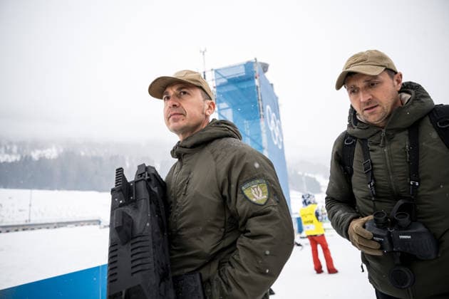 260204 Members of military with an anti drone gun at a Cross-Country Skiing training session during day -2 of the 2026 Winter Olympics on February 4, 2026 in Val di Fiemme. Photo: Maxim Thore BILDBYRAN kod MT MT0951 skidor cross-country skiing langrenn Olympic Games, Olympische Spiele, Olympia, OS olympics winter olympics os ol olympiska spel vinter-os olympiske leker milano cortina 2026 milan cortina 2026 milano cortina 2026 olympic games milano cortina 2026 winter olympic games milano cortina-os milano cortina-ol vinter-ol -2 bbeng träning training *** 260204 Members of military with an anti drone gun at a Cross Country Skiing training session during day 2 of the 2026 Winter Olympics on February 4, 2026 in Val di Fiemme Photo Maxim Thore BILDBYRAN kod MT MT0951 skidor cross country skiing langrenn olympic games olympics winter olympics os ol olympiska spel vinter os olympiske leker milano cortina 2026 milan cortina 2026 milano cortina 2026 olympic games milano cortina 2026 winter olympic games milano cortina os milano cortina ol vinter ol 2 bbeng träning training  Copyright: MAXIMxTHORE BB260204MT053