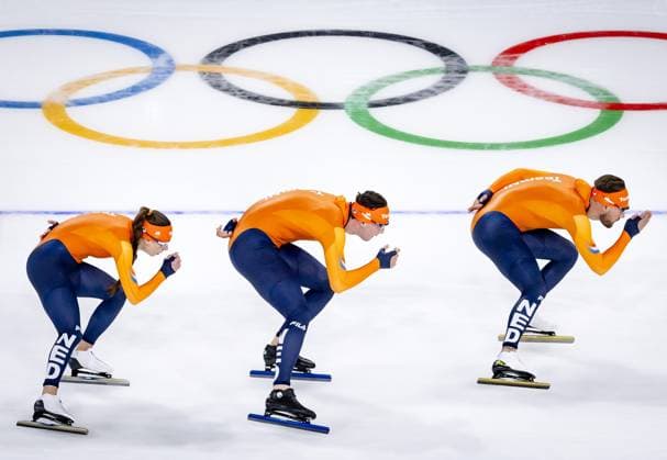 MILAN - Femke Kok, Jenning de Boo, and Kjeld Nuis during a training session at the Milano Speed skating, Eisschnelllauf Stadium. The speed skaters are preparing for their participation in the Winter Olympics. SEM VAN DER WAL ANP xVIxANPxSportx xxANPxIVx 549616230 originalFilename: 549616230.jpg