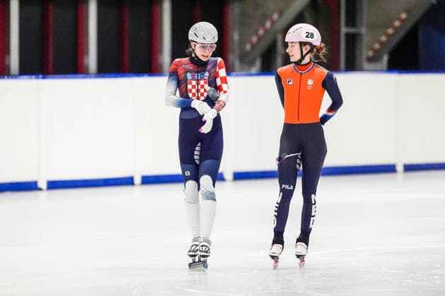2026-02-04 - Milano Cortina 2026 Winter Olympics MILAN, ITALY - FEBRUARY 4: Valentina Ascic of Croatia, Zoe Florence Deltrap of Netherlands during a training before the Milano Cortina 2026 Winter Olympics at the Milano Ice Skating Arena on February 4, 2026 in Milan, Italy Milan Milano Ice Skating Arena Italy Content not available for redistribution in The Netherlands directly or indirectly through any third parties. Copyright: xAndrexWeeningx