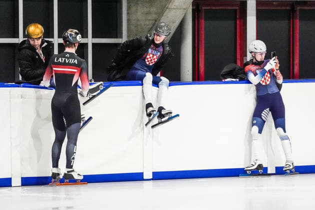 2026-02-04 - Milano Cortina 2026 Winter Olympics MILAN, ITALY - FEBRUARY 4: Ivan Martinic of Croatia, Reinis Berzins of Latvia, Katarina Buric of Croatia, Valentina Ascic of Croatia during a training before the Milano Cortina 2026 Winter Olympics at the Milano Ice Skating Arena on February 4, 2026 in Milan, Italy Milan Milano Ice Skating Arena Italy Content not available for redistribution in The Netherlands directly or indirectly through any third parties. Copyright: xAndrexWeeningx