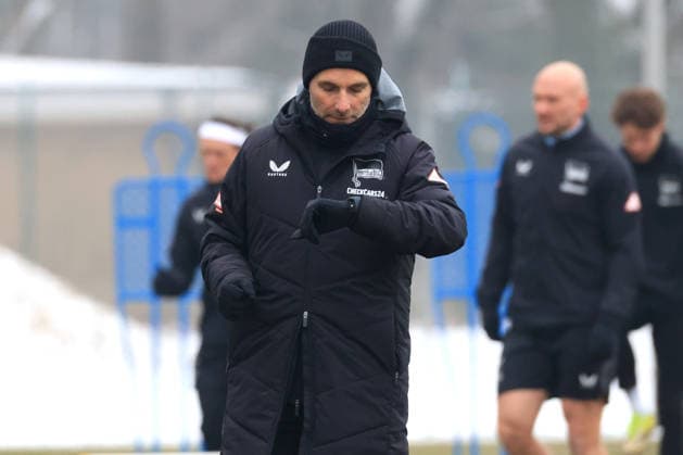 DEU, DFL, 2 FBL Hertha BSC, Training, 04 02 2026, Sportforum, Berlin, DEU, DFL, 2 FBL Hertha BSC, Training, im Bild Cheftrainer Stefan Leitl Hertha BSC Berlin DFL regulations prohibit any use of Photographs as image sequences and or quasi video nordphotoxGmbHx xEngler nph00076