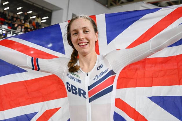 2026 UEC Track Elite European Championships Picture by Olly Hassell SWpix.com - 04 02 2026 - Cycling - 2026 UEC Track Elite European Championships - Konya Velodrome, Konya, Türkiye - Women™s Individual Pursuit - For Gold - Josie Knight (Great Britain) Wins the Women™s Individual Pursuit to become European Champion Konya Konya Velodrome Türkiye Copyright: x xSWpix.comx(t axPhotographyxHubxLtd)xOllyxHassell SWpix.comx SWP-3177-0839