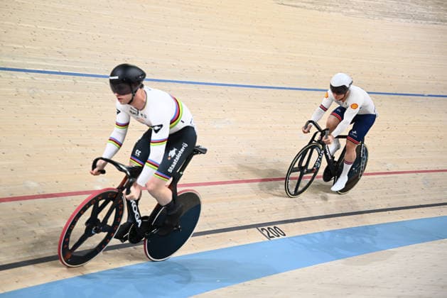 2026 UEC Track Elite European Championships Picture by Olly Hassell SWpix.com - 04 02 2026 - Cycling - 2026 UEC Track Elite European Championships - Konya Velodrome, Konya, Türkiye - Men™s Sprint - For Gold - Matthew Richardson (Great Britain) Konya Konya Velodrome Türkiye Copyright: x xSWpix.comx(t axPhotographyxHubxLtd)xOllyxHassell SWpix.comx SWP-3177-0880