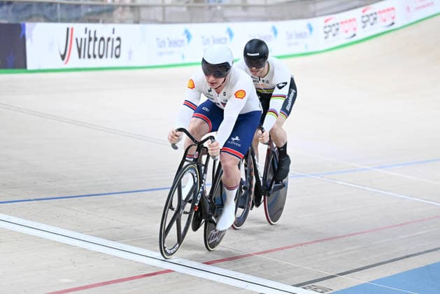 2026 UEC Track Elite European Championships Picture by Olly Hassell SWpix.com - 04 02 2026 - Cycling - 2026 UEC Track Elite European Championships - Konya Velodrome, Konya, Türkiye - Men Sprint - For Gold - Matthew Richardson (Great Britain) Wins Heat Two to take it to a decider Konya Konya Velodrome Türkiye Copyright: x xSWpix.comx(t axPhotographyxHubxLtd)xOllyxHassell SWpix.comx SWP-3177-0887