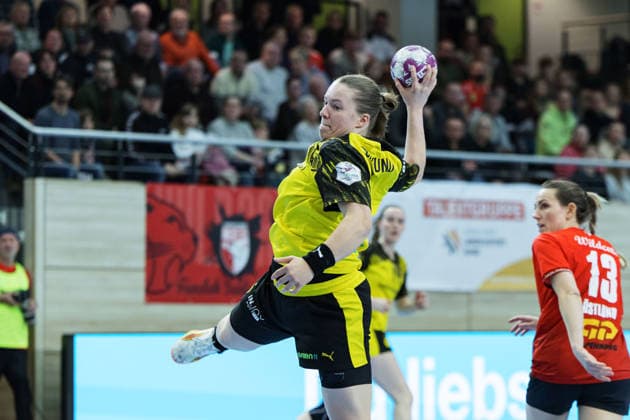 Lisa Antl BVB Women, 9 , Counterattack, SV Union Halle Neustadt vs Borussia Dortmund, Alsco Handball Bundesliga Women, Season 2025 26, 16 Matchday, 04 02 2026 Halle SWH Arena Sachsen Anhalt Germany