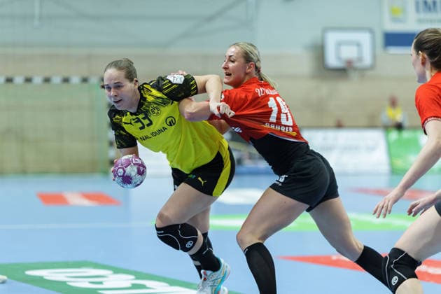 Guro Nestaker BVB Women, 33 , Lea Gruber Halle, 19 , SV Union Halle Neustadt vs Borussia Dortmund, Alsco Handball Bundesliga Women, Season 2025 26, 16 Matchday, 04 02 2026 Halle SWH Arena Sachsen Anhalt Germany