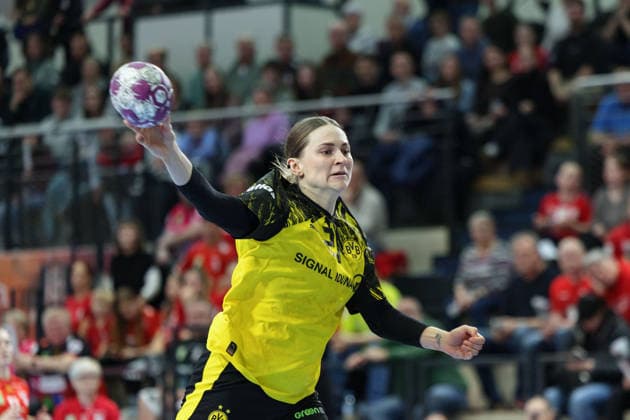Kaja Kamp Nielsen BVB Women, 21 , SV Union Halle Neustadt vs Borussia Dortmund, Alsco Handball Bundesliga Women, Season 2025 26, 16 Matchday, 04 02 2026 Halle SWH Arena Sachsen Anhalt Germany